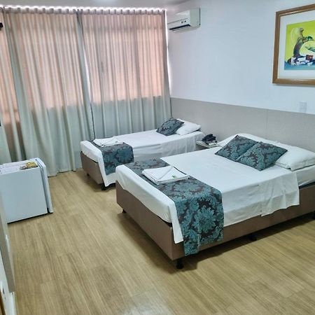 Max Hotel Нуклео-Бандейранти Экстерьер фото