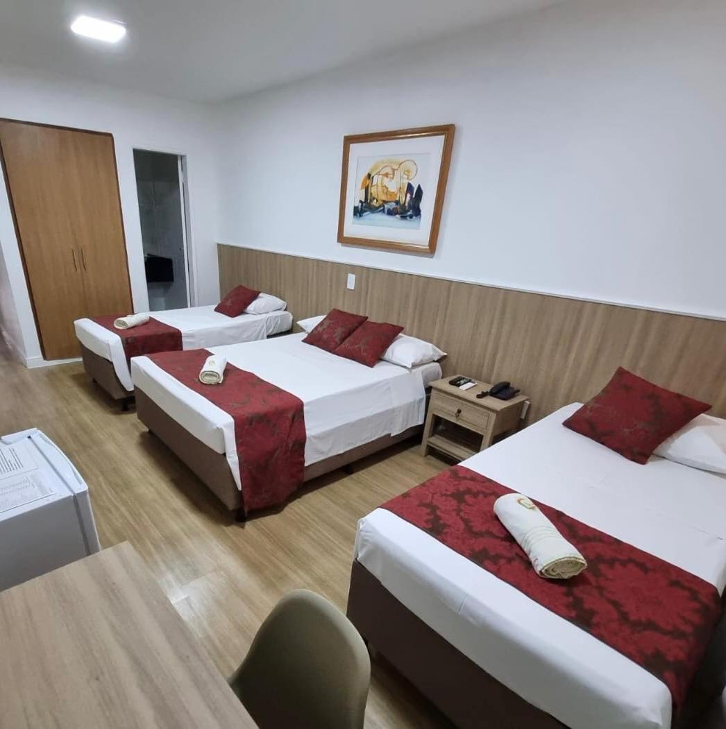 Max Hotel Нуклео-Бандейранти Экстерьер фото