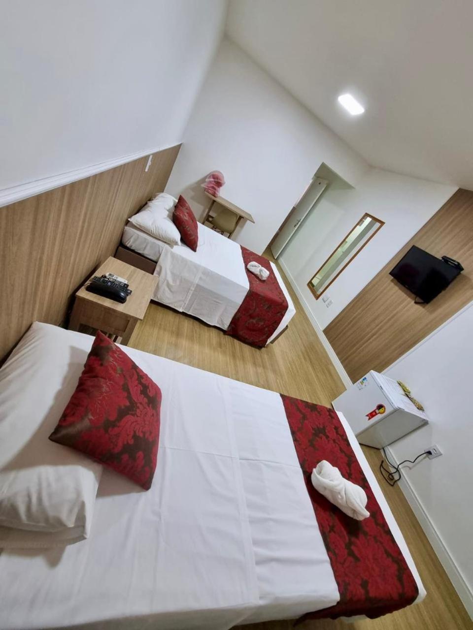 Max Hotel Нуклео-Бандейранти Экстерьер фото