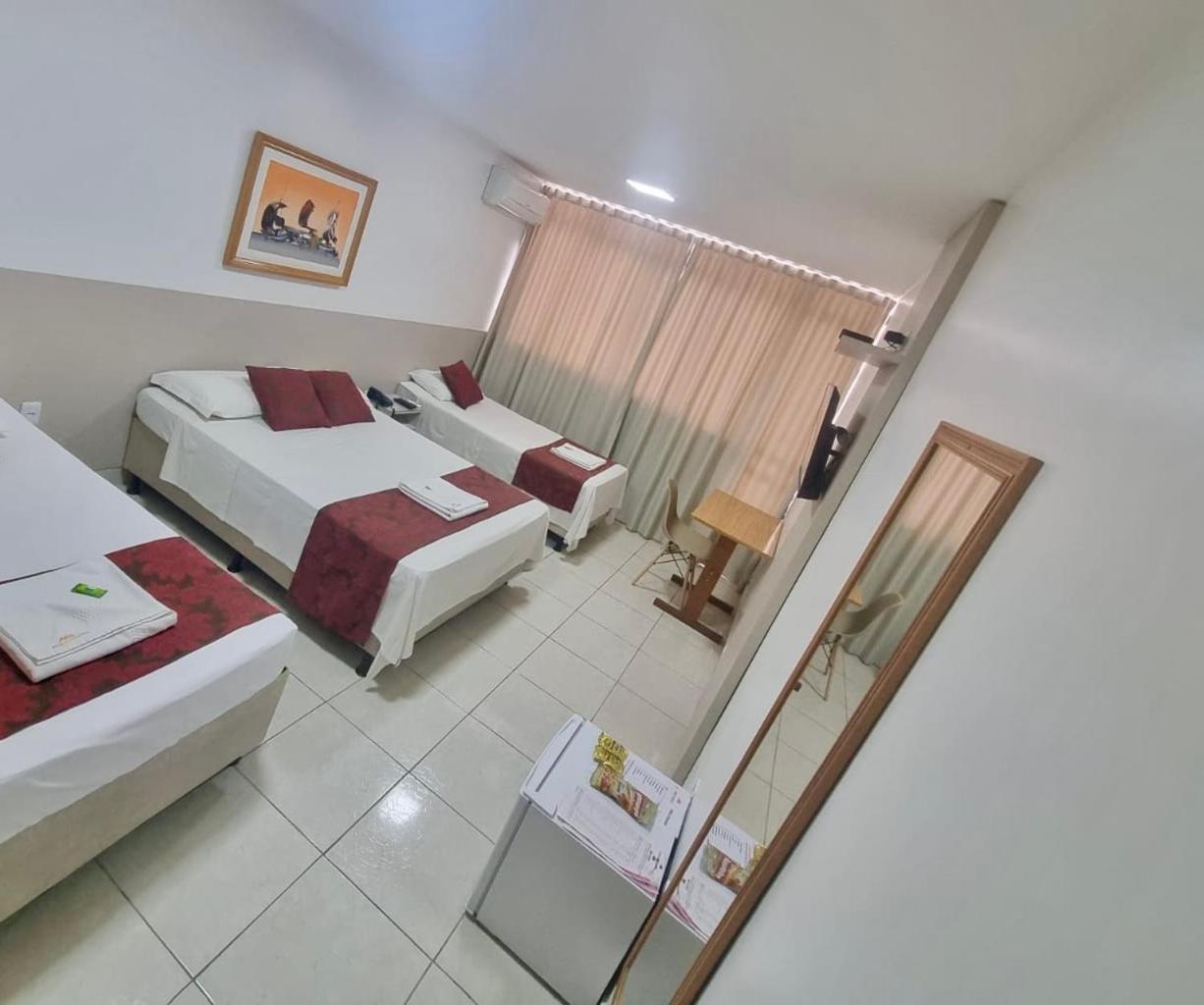 Max Hotel Нуклео-Бандейранти Экстерьер фото